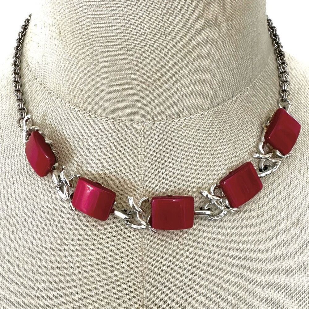 Vintage Red Thermoset Panel Necklace Silver Tone Leafy Links